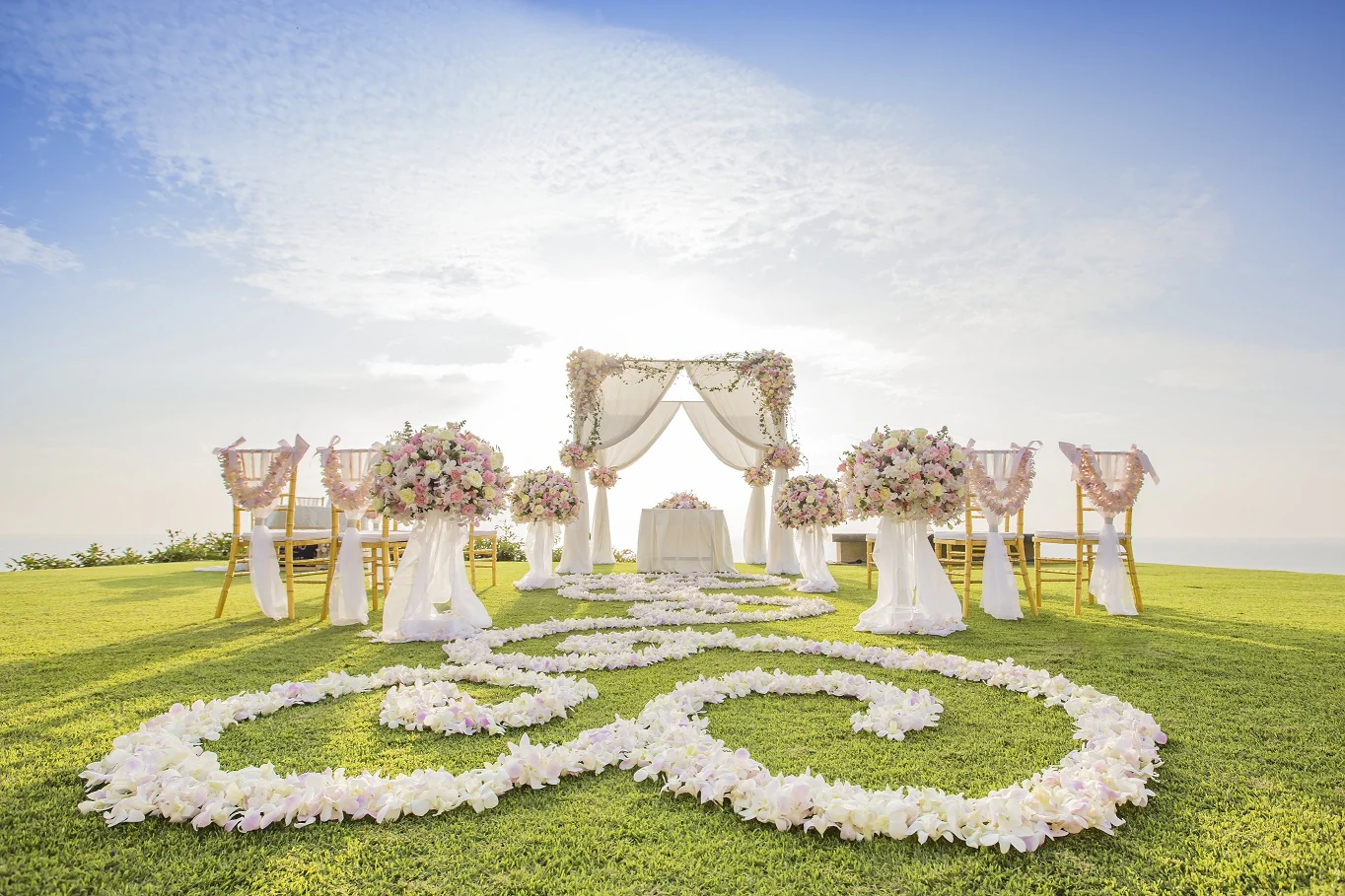 outdoor wedding backdrop