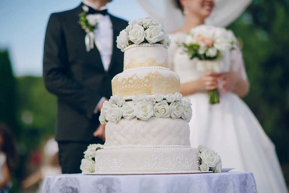 wedding cake stand