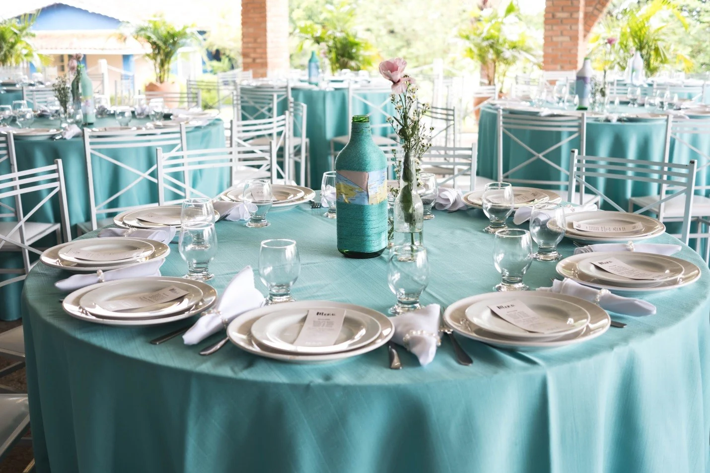 polyester turquoise round tablecloths